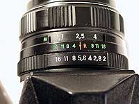 Шкалы объектива фотоаппарата Зенит